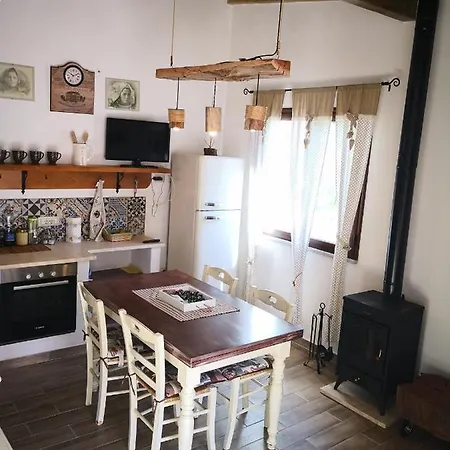 Vila Sa Pruna Oliena